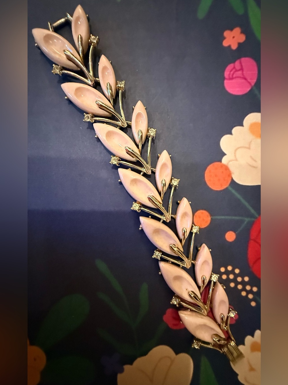 Pink Leaf-Link Bracelet - Women Accessories